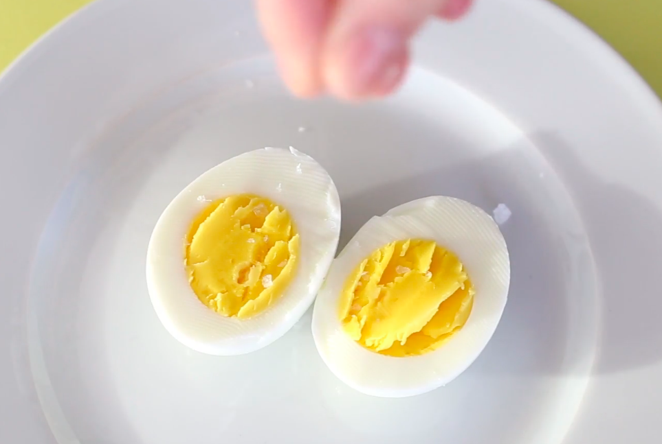 This is the best way to make a hard-boiled egg! It works every time!