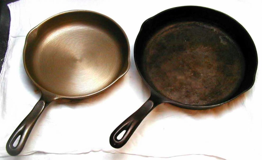 Having trouble cleaning your cast iron skillet? THIS is how to clean it