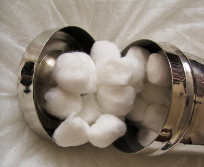 THIS is why you should put a cotton ball at the bottom of your trash can!