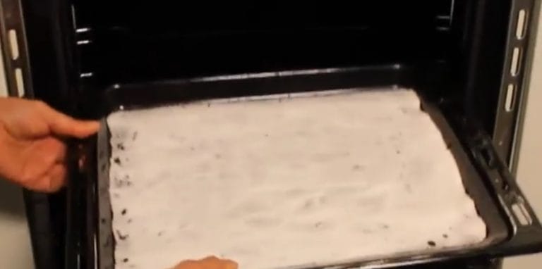 cleaning a dirty baking sheet is super easy if you use this one baking sheet cover