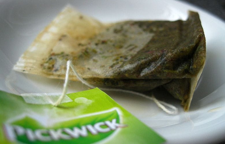 10 amazing things around the house you can use used tea bags for